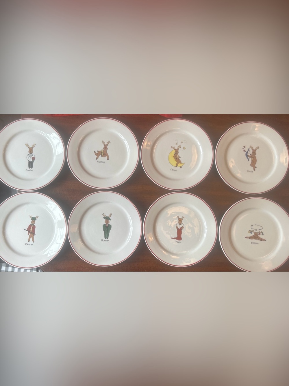 Set of 8 LTD Commodities Santa’s Reindeer Christmas Plates 8.25”